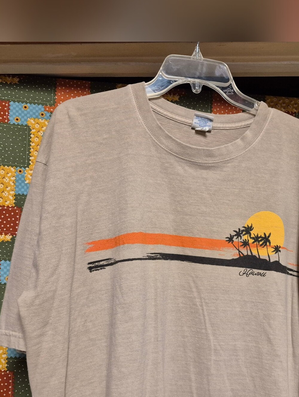 Vintage Crazy Shirt Hawaii Sunset Graphic T-Shirt - Beige